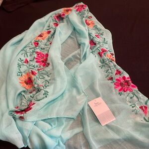 NWT Long Embroidered Floral Scraf